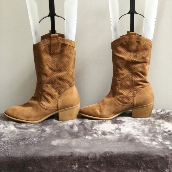 𝅺AMERICAN‎ Eagle suede ankle boots size 9 - Picture 5 of 9